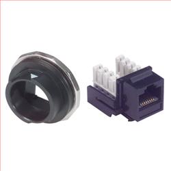 IP67级前端安装式法兰套件，带超5类RJ45/IDC110插座的图片